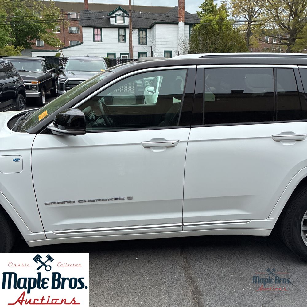 2022 Jeep Grand Cherokee 4xe Summit 4x4