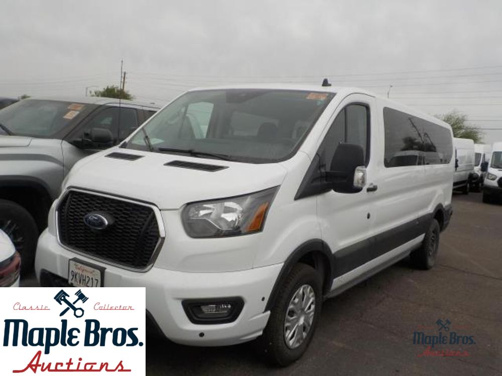 2024 Ford Transit Passenger Wagon XLT