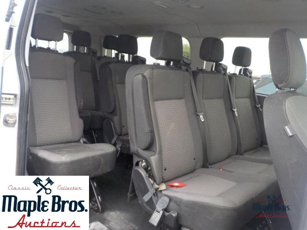 2024 Ford Transit Passenger Wagon XLT