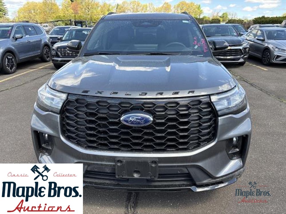 2025 Ford Explorer ST-Line