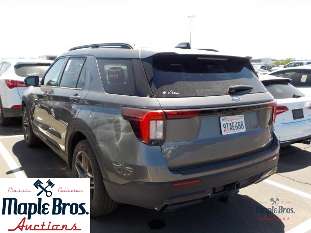 2025 Ford Explorer ST-Line