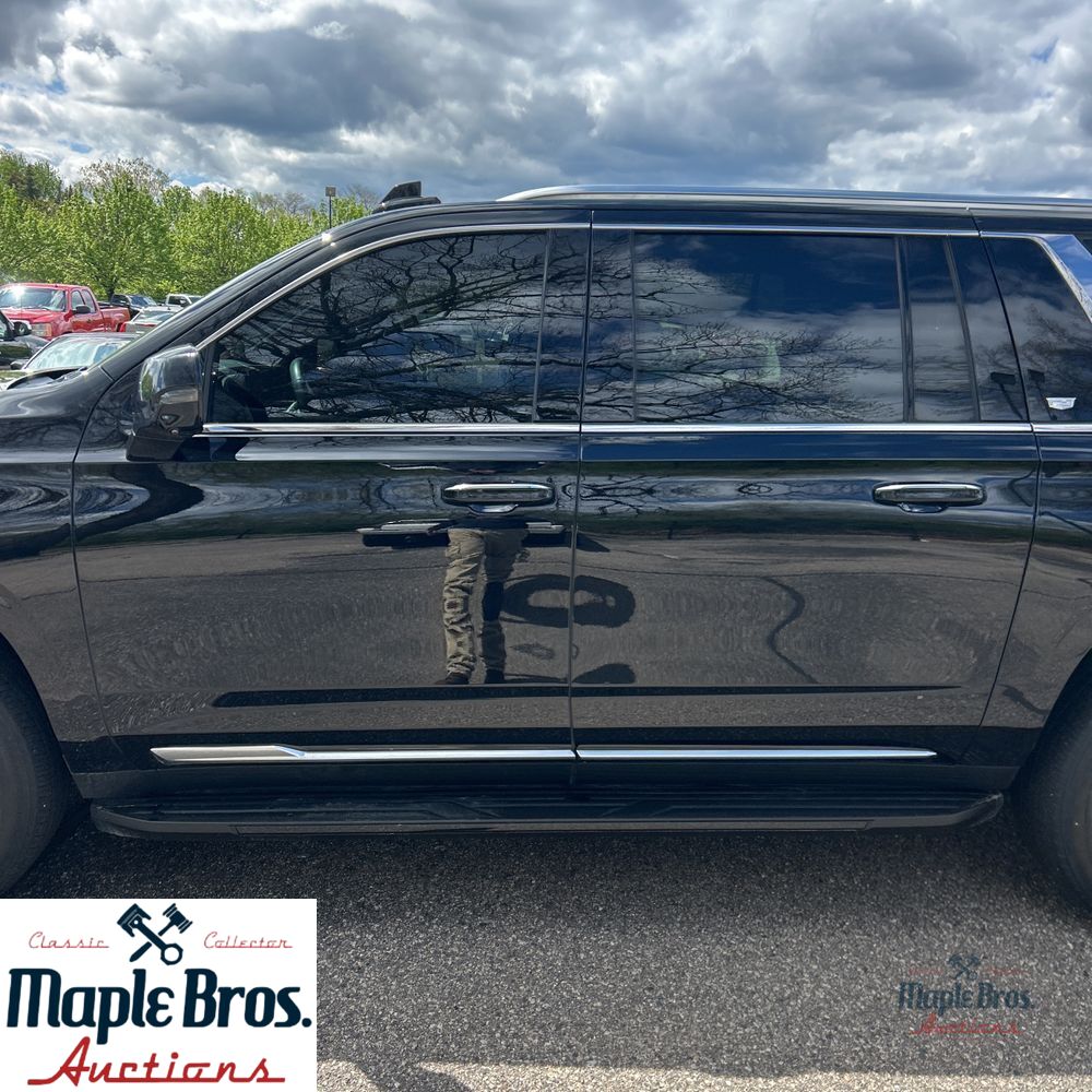 2024 Cadillac Escalade ESV Premium Luxury