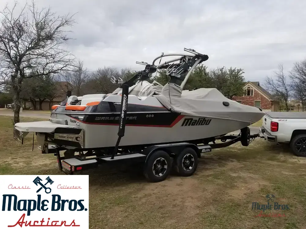 2019 Malibu 22 MXZ Wakesetter