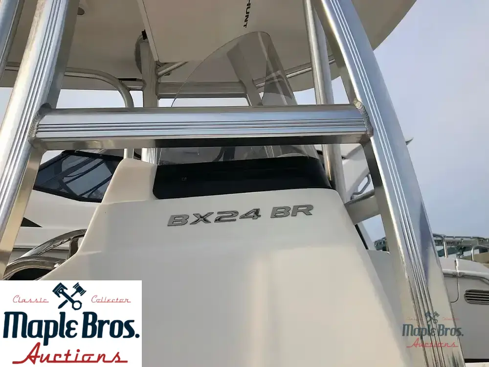 2013 Sea Hunt 24 BR