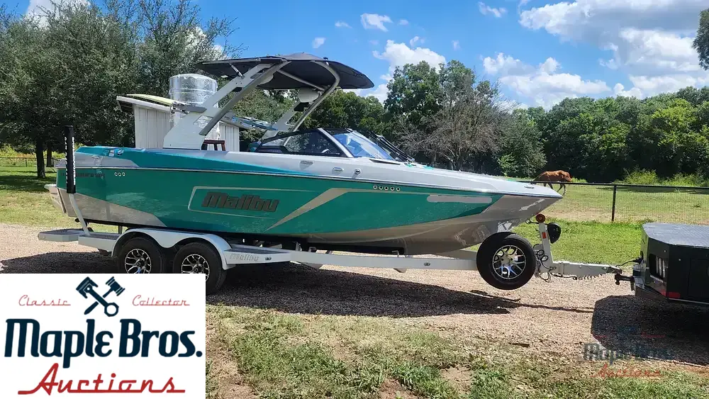 2020 Malibu 22 LSV