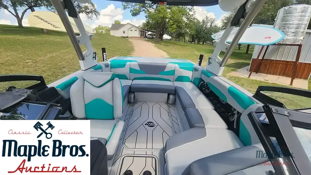 2020 Malibu 22 LSV