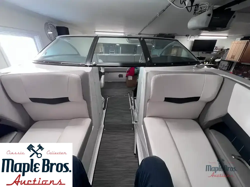 2018 Four Winns H210