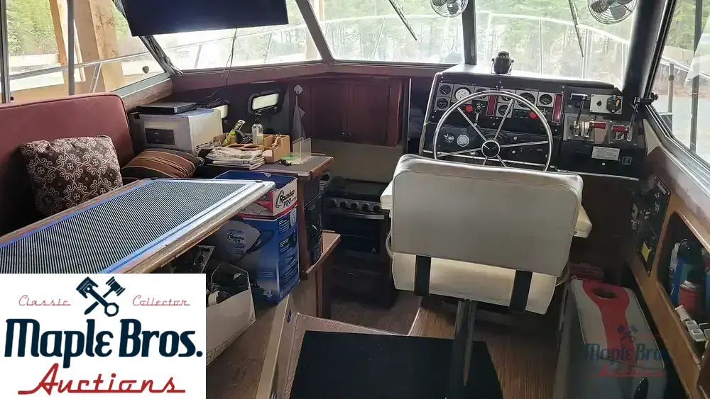 1983 Bayliner 3288 MY