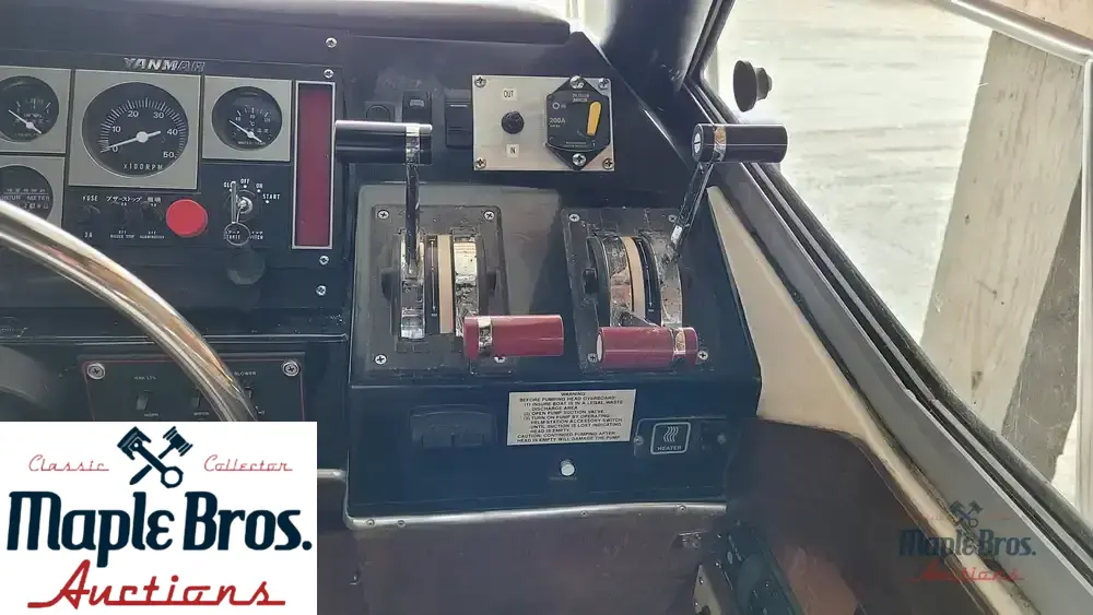 1983 Bayliner 3288 MY