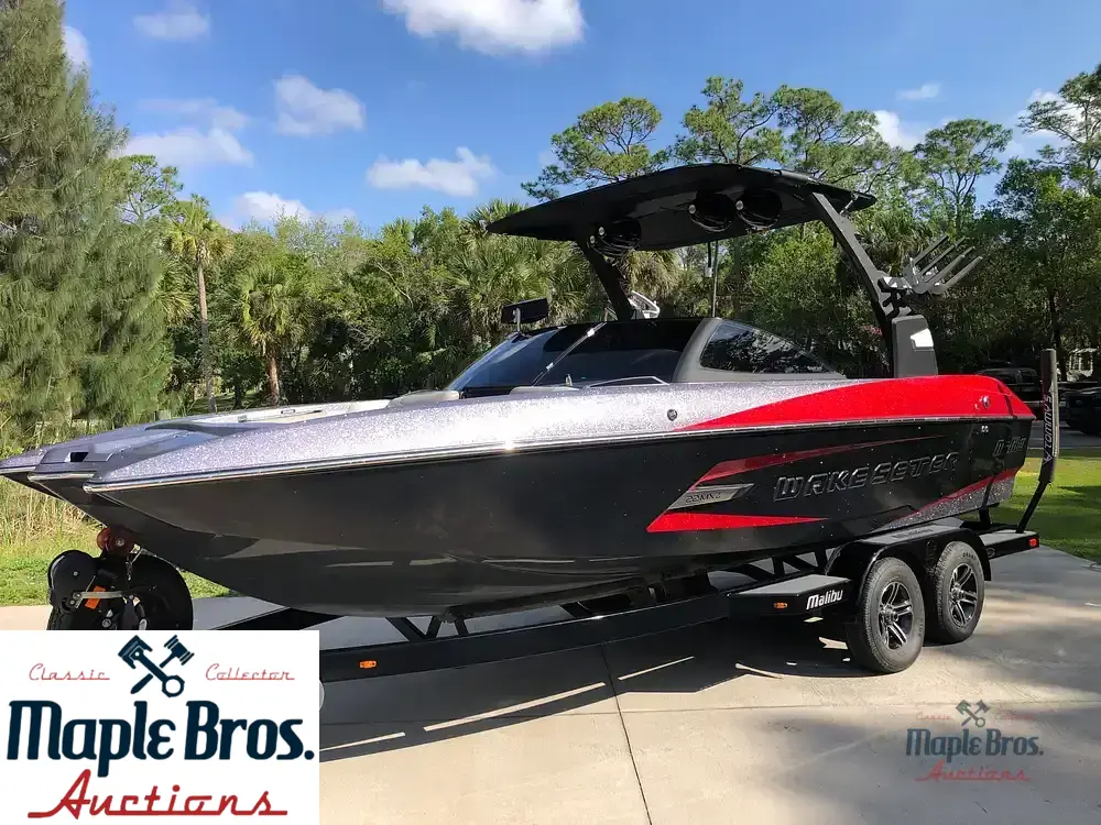 2015 Malibu Wakesetter 22 Mxz