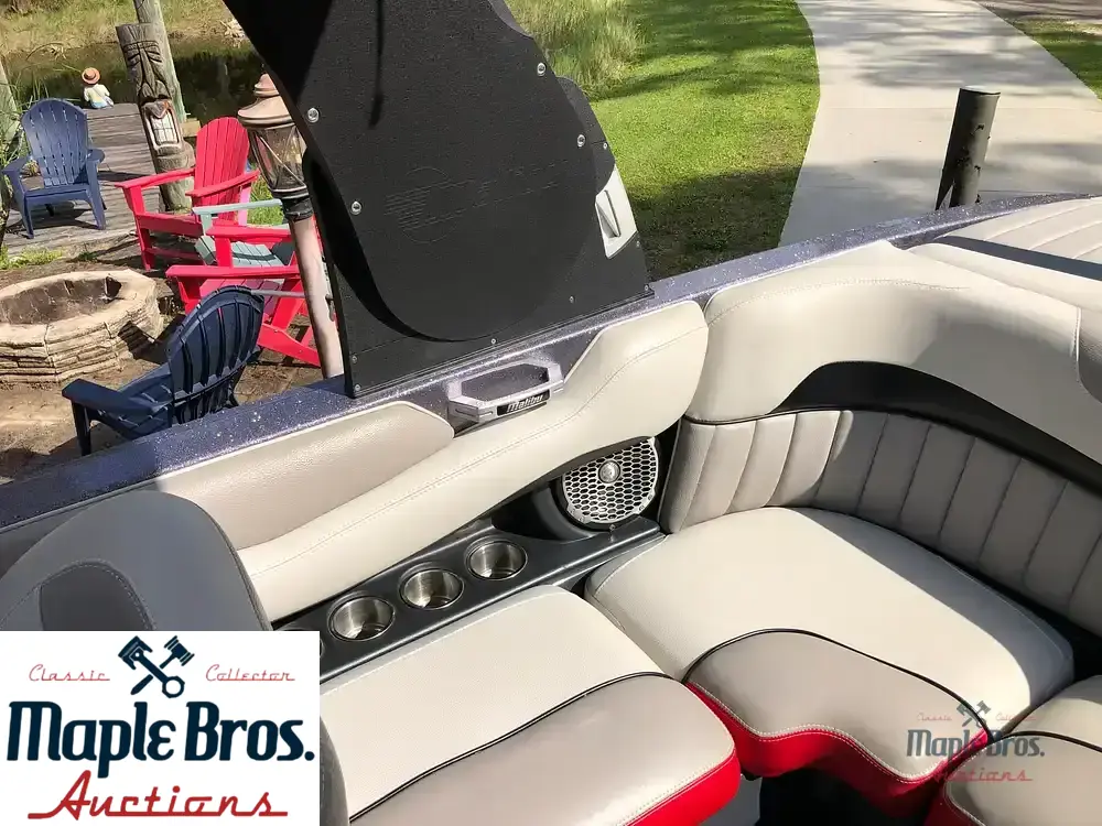 2015 Malibu Wakesetter 22 Mxz
