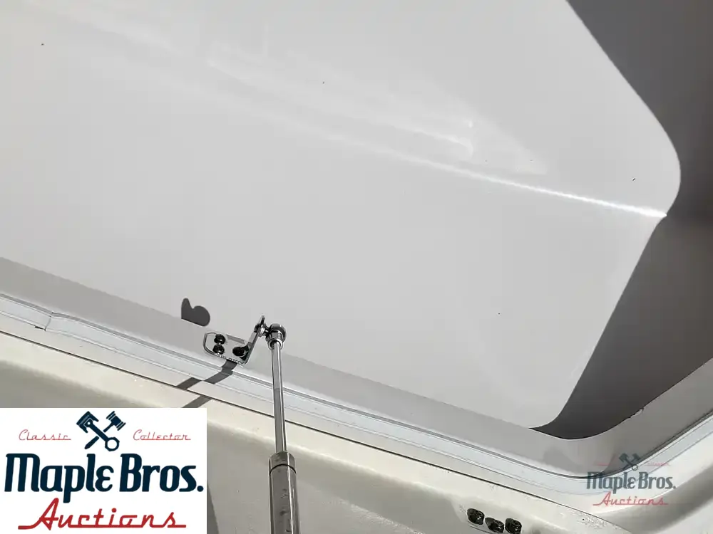 2017 Robalo R222