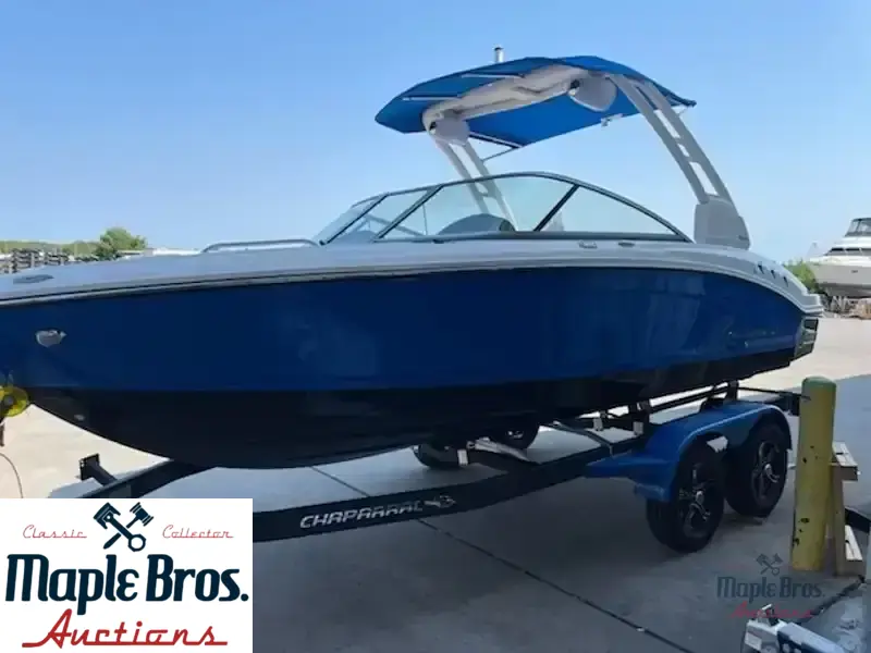 2021 Chaparral 21 Surf