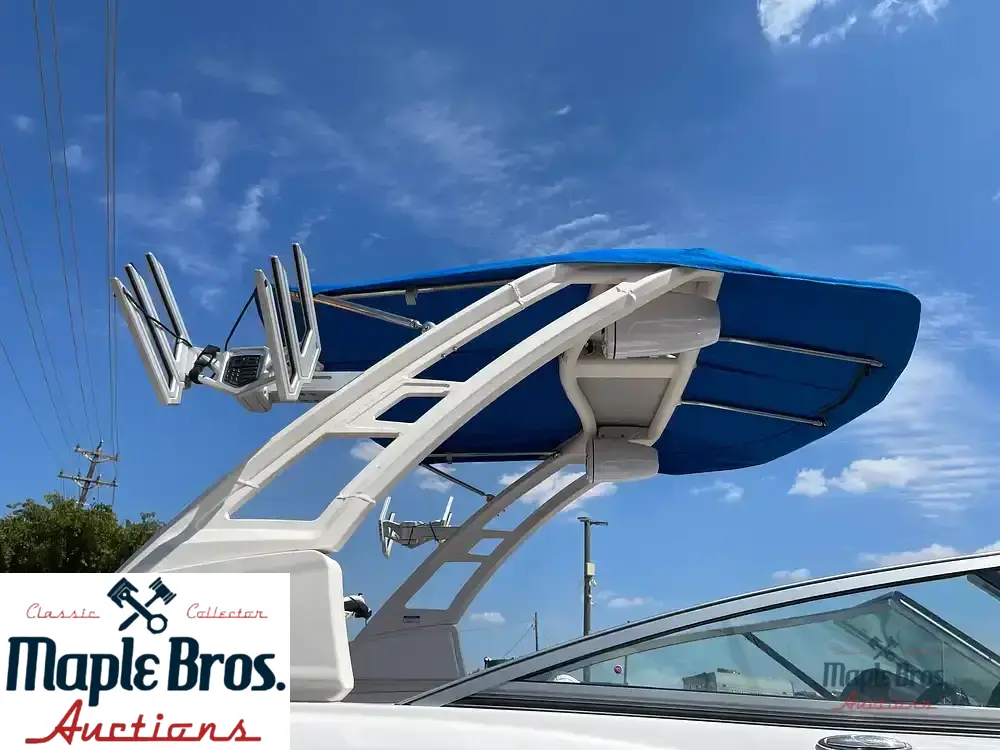 2021 Chaparral 21 Surf