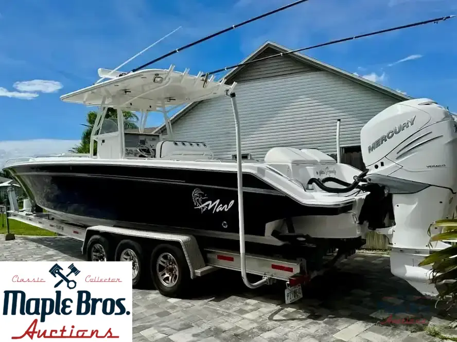 2006 Marlago FS 35 Center Console Cuddy