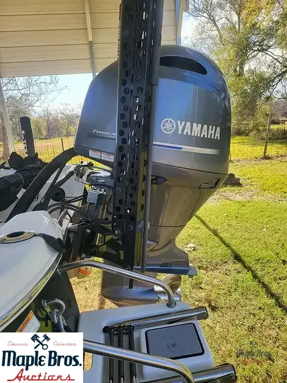2021 NauticStar 215 XTS Shallow Bay