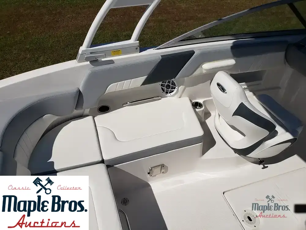 2023 Chaparral 23 SSi