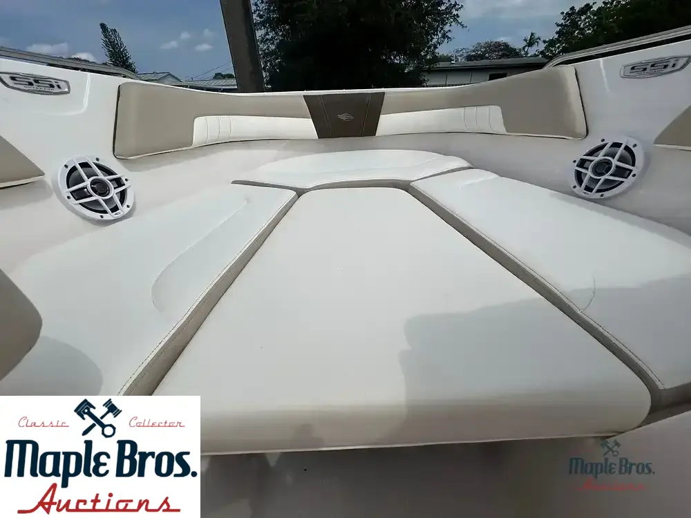 2022 Chaparral 23 SSi OB