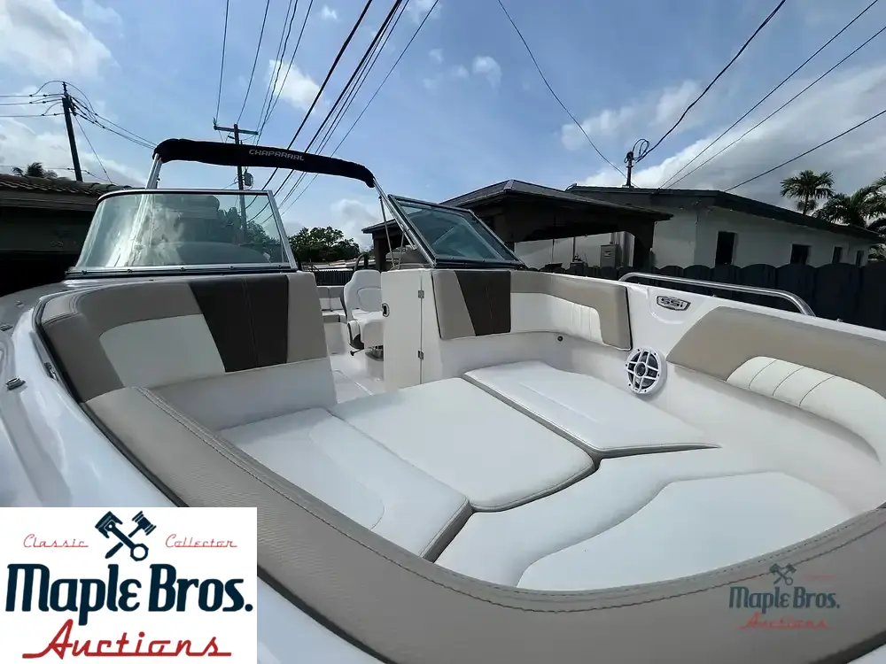 2022 Chaparral 23 SSi OB