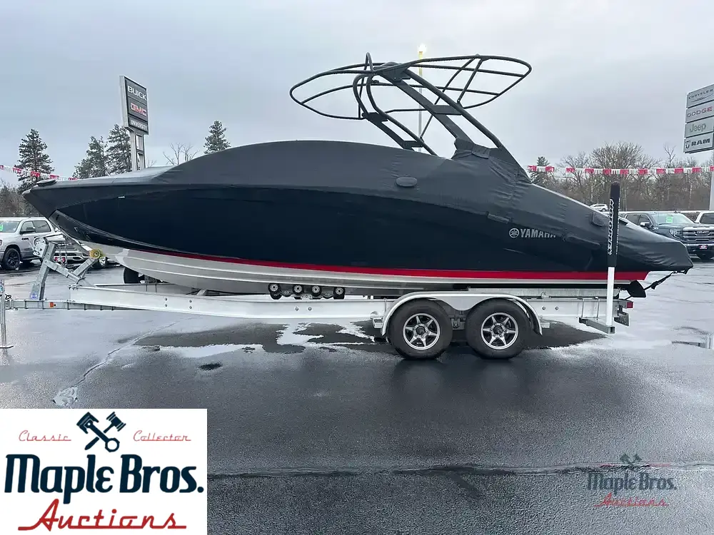 2019 Yamaha 275 SE