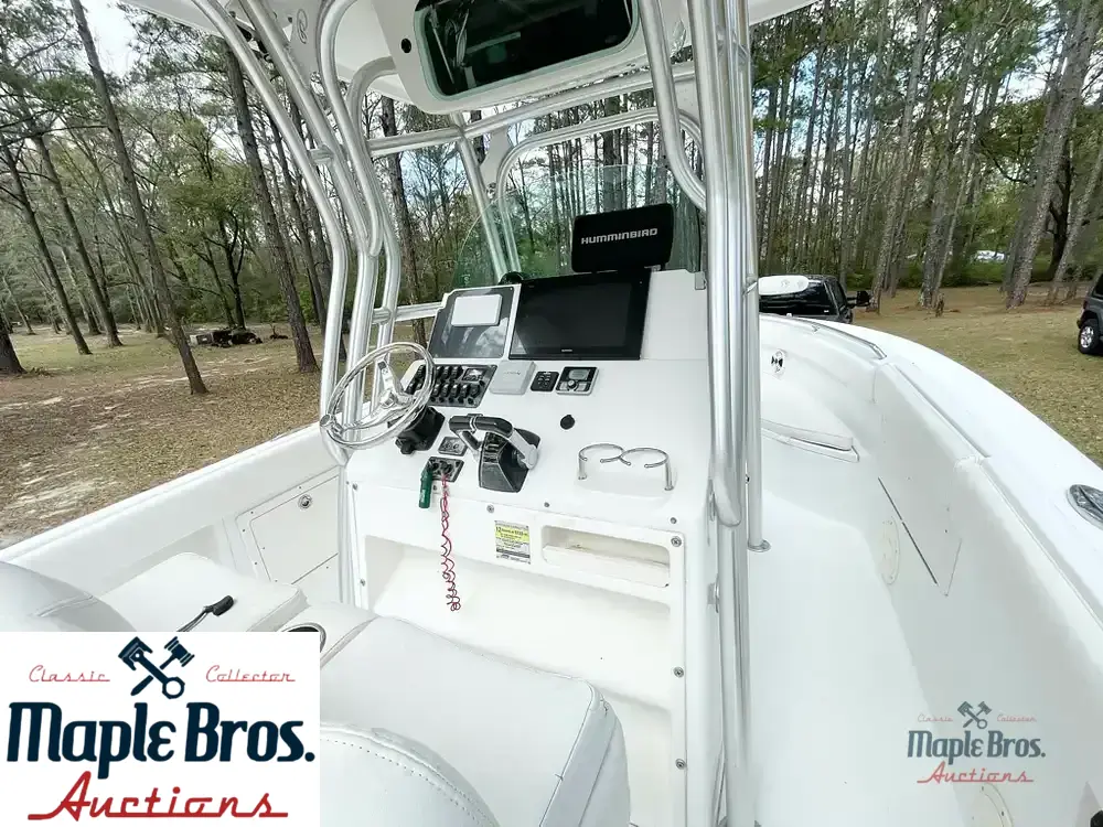 2013 Robalo R260