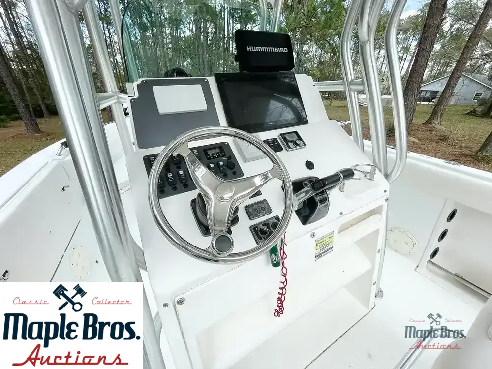 2013 Robalo R260