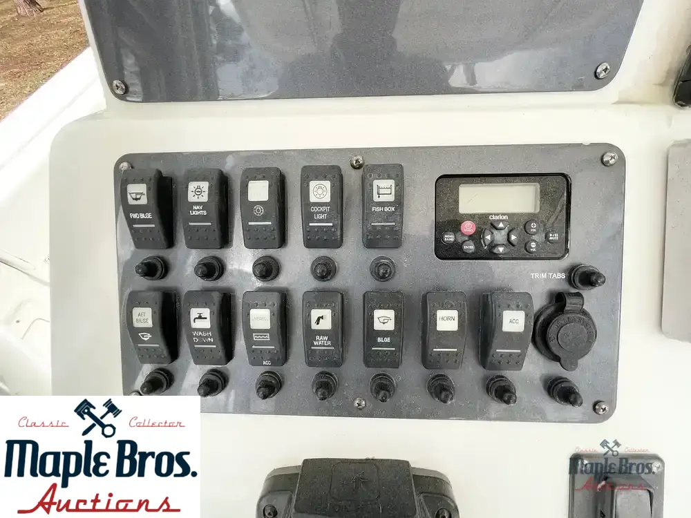2013 Robalo R260
