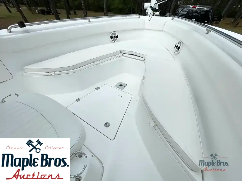 2013 Robalo R260