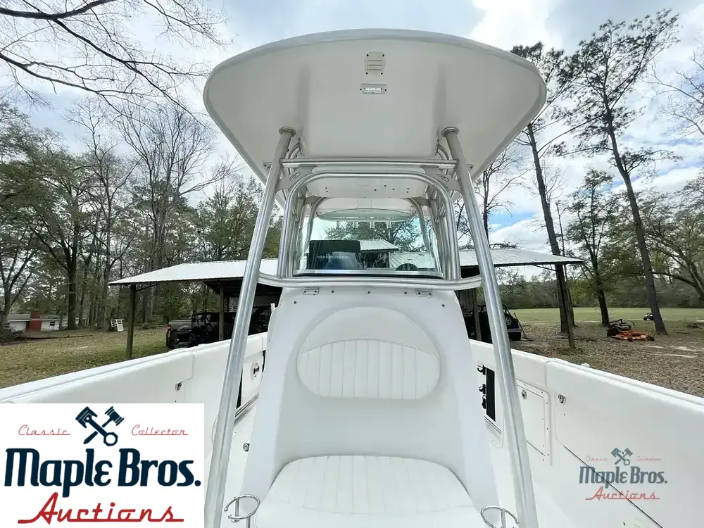 2013 Robalo R260