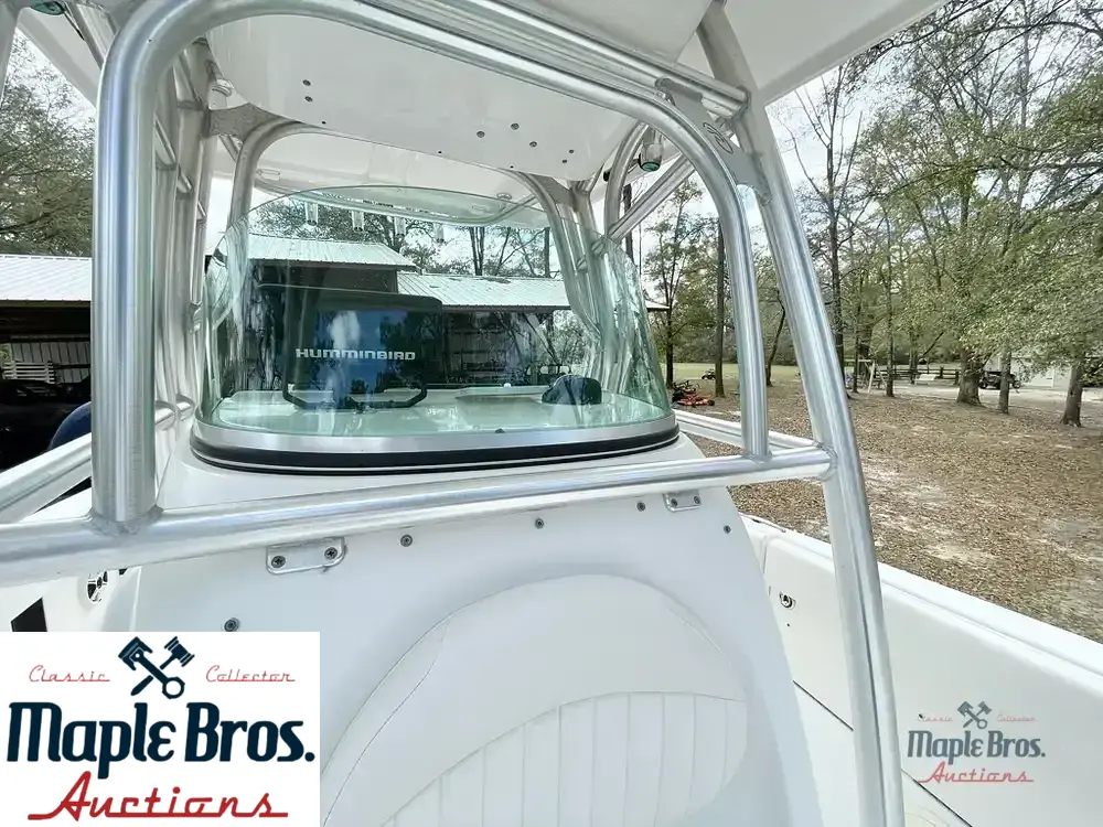 2013 Robalo R260
