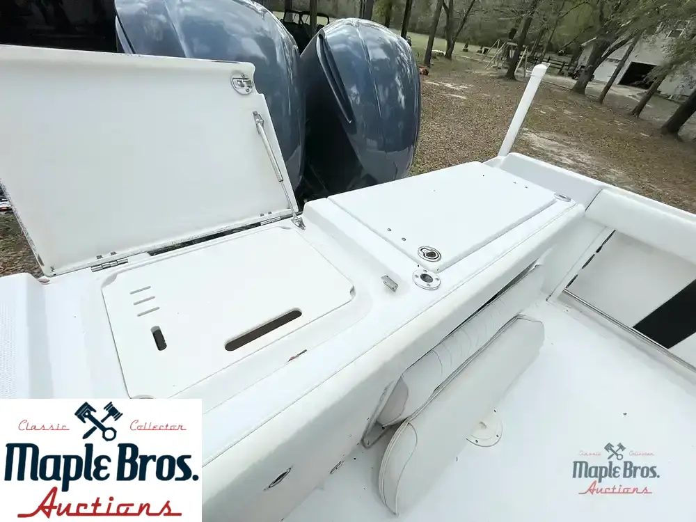 2013 Robalo R260