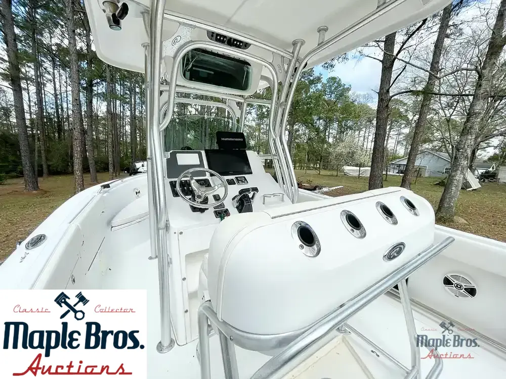 2013 Robalo R260