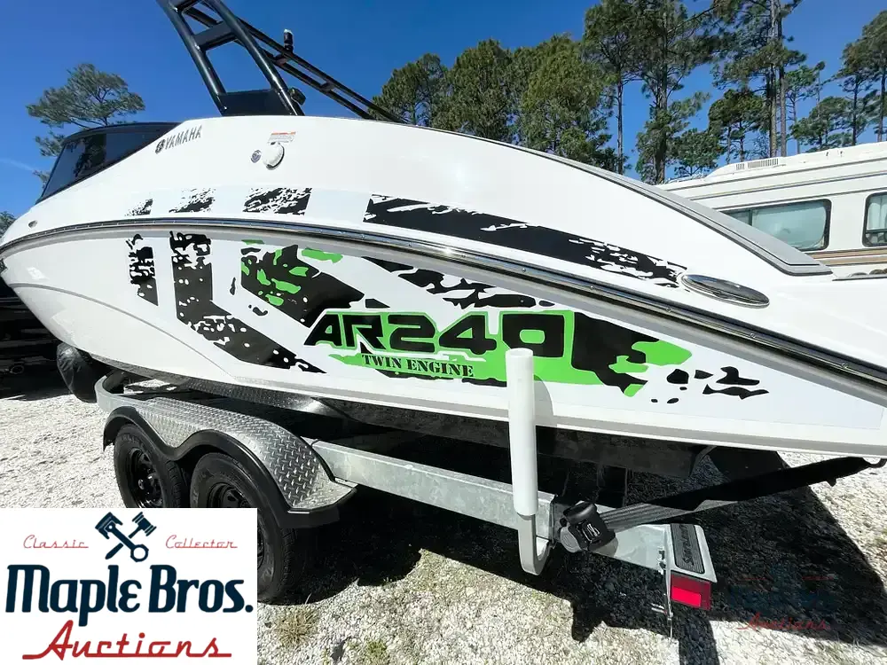 2016 Yamaha AR240 High Output
