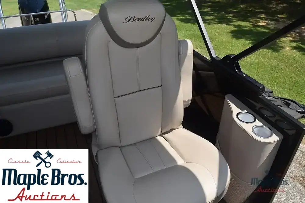 2022 Bentley 253 Elite Swingback DC FT