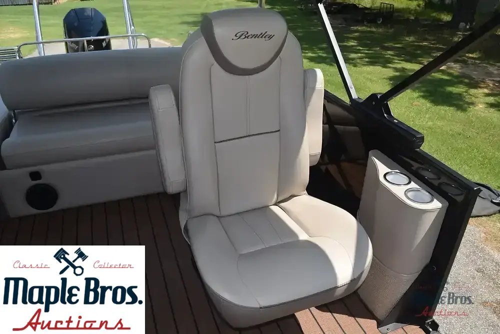 2022 Bentley 253 Elite Swingback DC FT