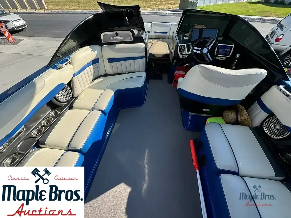 2015 Malibu 24 MXZ