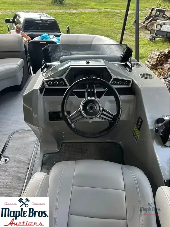 2022 Manitou Oasis RF SHP 373