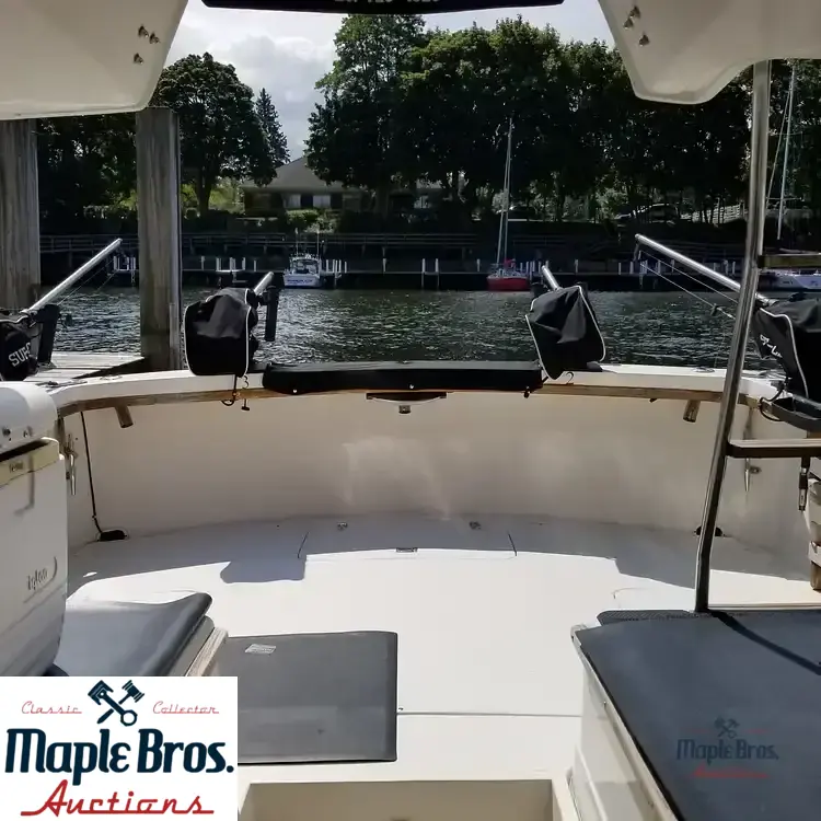 1990 Blackfin 29