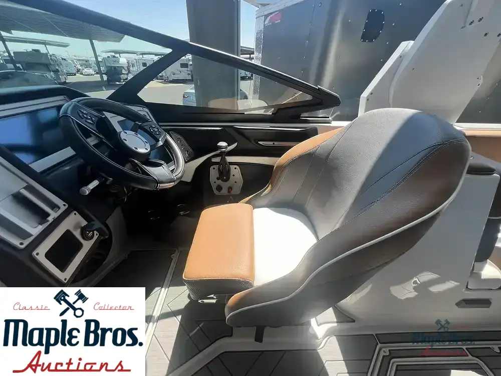 2019 Supra SE550