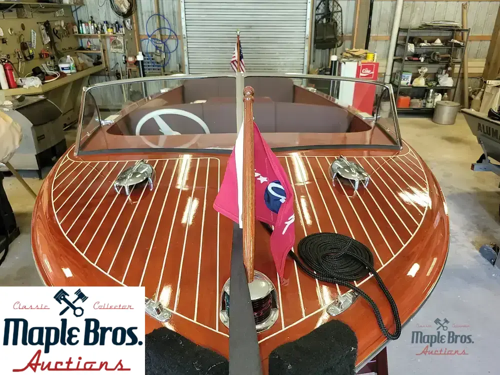 1955 Chris-Craft Holiday 18