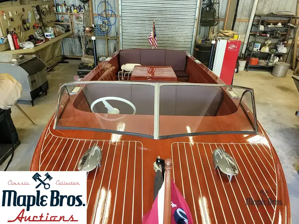 1955 Chris-Craft Holiday 18