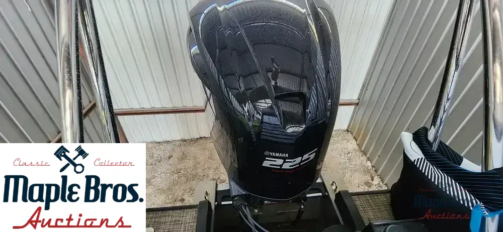 2021 SunCatcher Elite 322C Saltwater Series