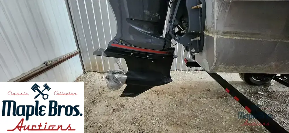 2021 SunCatcher Elite 322C Saltwater Series