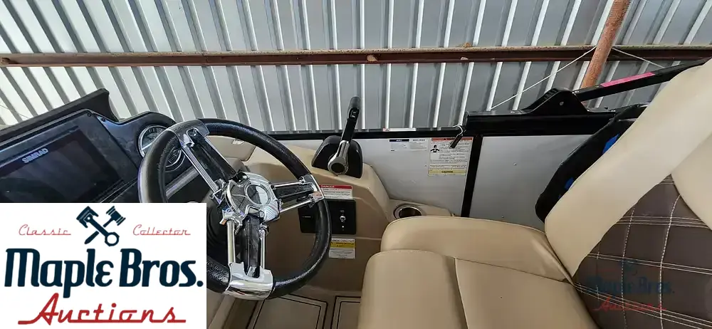 2021 SunCatcher Elite 322C Saltwater Series