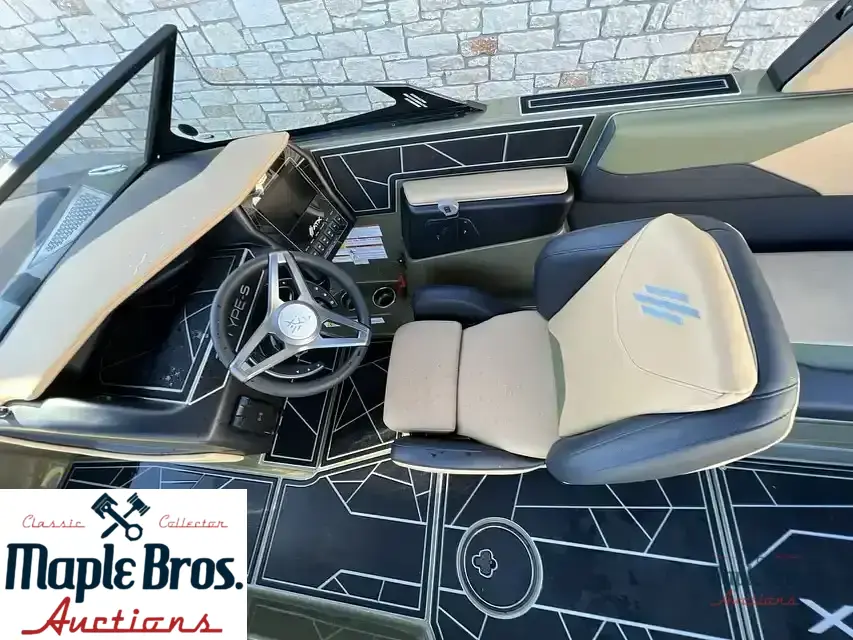 2023 ATX Surf Boats 24 Type S