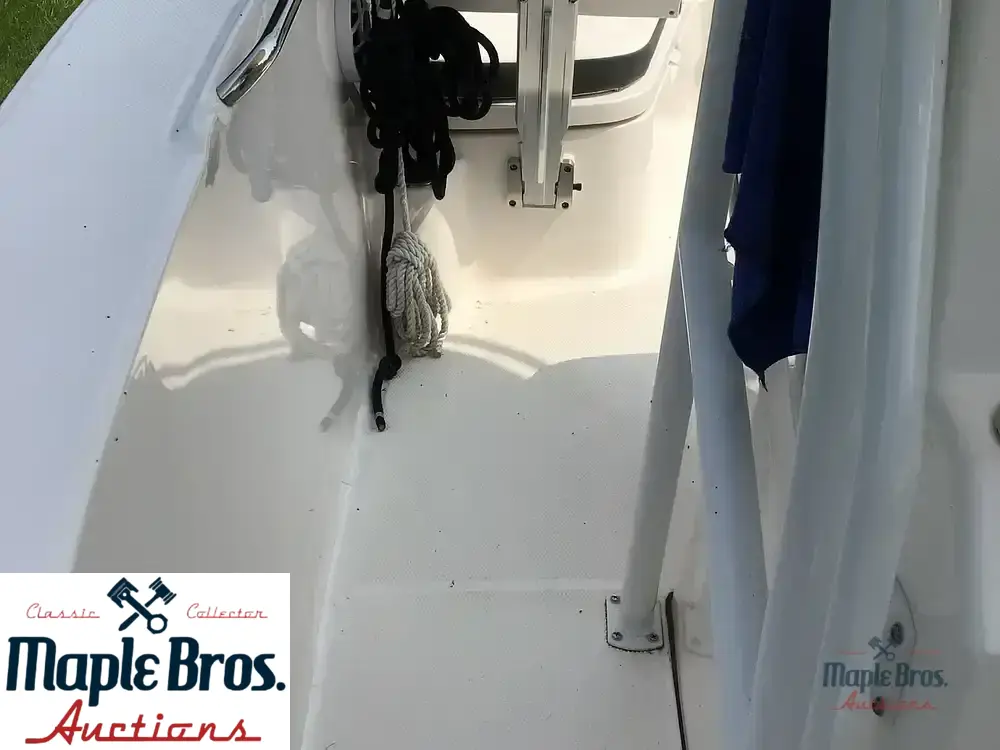2024 Robalo 202ex