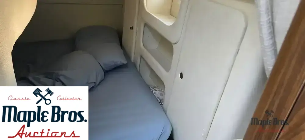2018 Rinker 290 EX
