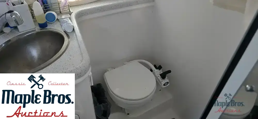 2018 Rinker 290 EX