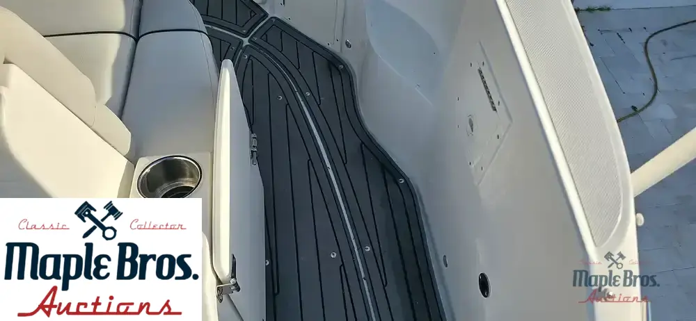 2018 Rinker 290 EX