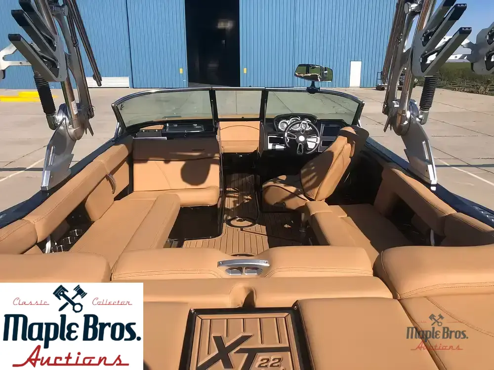 2021 Mastercraft XT22